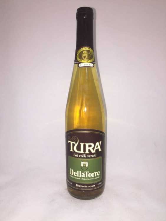 Вино "Tura dei colli veneti Della Torre" 1983 года.