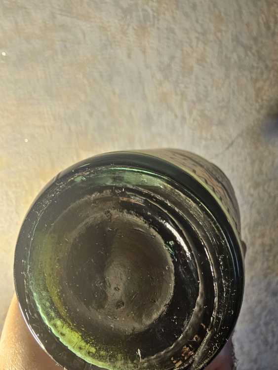 Грузинский "Абхазия 10 лет" 70-е года. 0,5 л. СССР. Редкий.