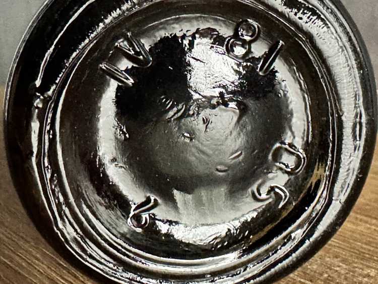 Грузинский "Энисели 15 лет" 1981 года. 0,5 л. СССР.