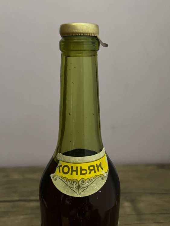 Армянский "Арарат 3,5-4 года" 80-е года. 0,5 л. СССР.