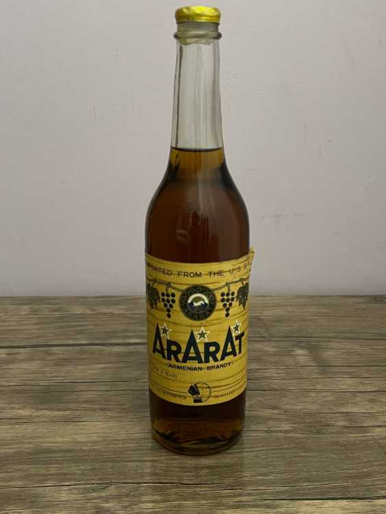 Армянский "Арарат 3 года" 1985 года розлива. 0,5 л. СССР. 
